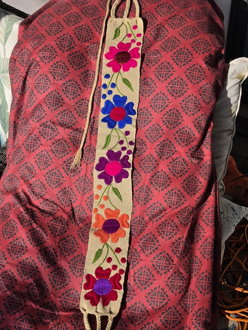 Embroidered Mexican belt/ Cinto Bordado Mexicano Floral